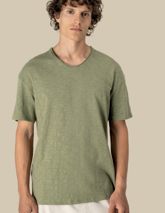 T-shirt col slub épaules...