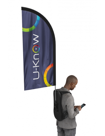 Drapeau sur sac à dos 2