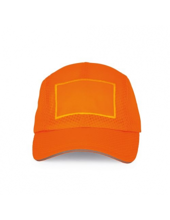 Casquette avec patch 6... 2