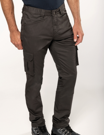 Pantalon multipoches...