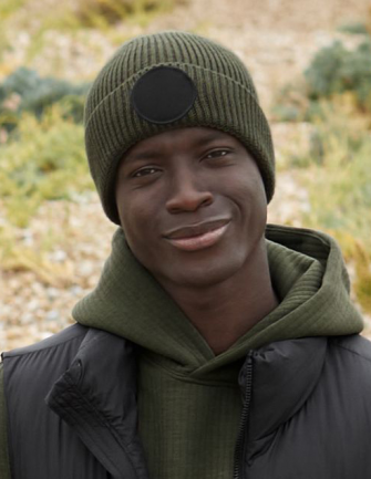 Bonnet revers patch rond noir 2